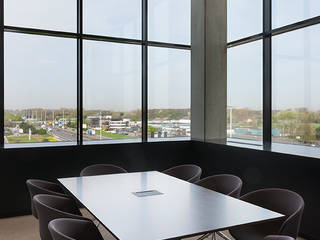 Nextel kantoorproject - Wommelgem (België), PUUR interieurarchitecten PUUR interieurarchitecten Modern bars & clubs