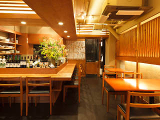 Japanese Restaurant totoya, INTERFACE INTERFACE Commercial spaces