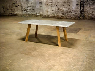 Heavy Light Weight Table., Dik Scheepers Dik Scheepers Industrial style dining room
