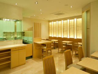 Japanese Restaurant UTAROU, INTERFACE INTERFACE Commercial spaces