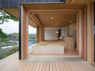 Tei Engawa (Japanese style veranda) キリコ設計事務所 Asyatik Balkon, Veranda & Teras