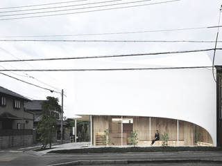 view from the front road 平沼孝啓建築研究所 (Kohki Hiranuma Architect & Associates) Commercial spaces Clinics