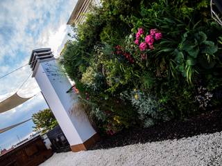 Terraza Mediterranea Sostenible, thesustainableproject thesustainableproject Mediterranean style balcony, porch & terrace