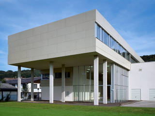 Polytechnische Schule, Architekt Adrian Tscherteu Architekt Adrian Tscherteu Ruang Komersial