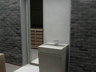 Waschtisch Mariendom Hamburg, Form in Funktion / UrbanDesigners Form in Funktion / UrbanDesigners Minimalist style bathroom