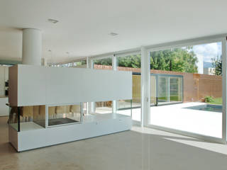 Einfamilienhaus in Lustenau / Österreich, Früh Architekturbüro ZT GmbH Früh Architekturbüro ZT GmbH Moderne Wohnzimmer Kamin und Zubehör