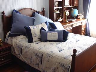 classic boy bedroom, m design m design Quartos de criança clássicos
