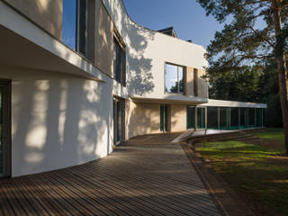 Meander House, Adrian James Architects Adrian James Architects Nhà