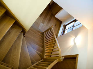 Woodhead Croft, Maryculter, Aberdeen, Roundhouse Architecture Ltd Roundhouse Architecture Ltd Коридор, прихожая и лестница в модерн стиле