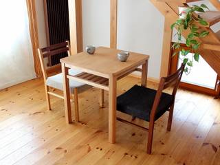Table, desk, trusty wood works trusty wood works オリジナルデザインの ダイニング