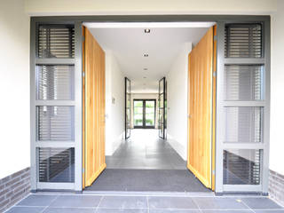 Modern landhuis te Vinkeveen, Building Design Architectuur Building Design Architectuur Modern Corridor, Hallway and Staircase