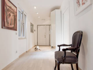 Casa M - Latina, Emanuela Gallerani Architetto Emanuela Gallerani Architetto Minimalist corridor, hallway & stairs