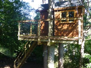 Une cabane perchée à Grenoble, Cabaneo Cabaneo สวน