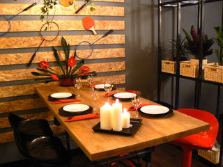 Кухня в стиле «industrial», Сделано со вкусом на ТНТ Сделано со вкусом на ТНТ KitchenTables & chairs