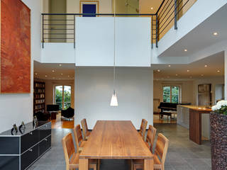 Architekturbüro Lehnen Modern dining room