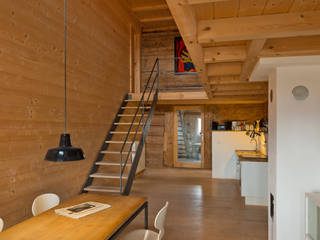 Sanierung und Umbau eines 250 Jahre alten Bauernhauses im Allgäu, Prof. Peter Tausch Prof. Peter Tausch Modern dining room