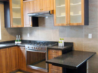 Cocinas, Amarillo Interiorismo Amarillo Interiorismo Rustic style kitchen Cabinets & shelves