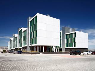 120 SOCIAL HOUSING UNITS, MADRID, BAT - Bilbao Architecture Team BAT - Bilbao Architecture Team Casas de estilo moderno