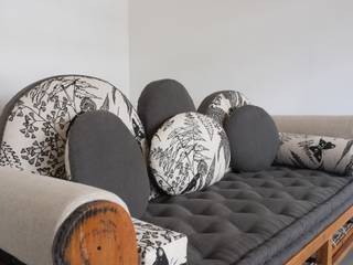 Baubau sofa UU0042, Urban Upholstery Urban Upholstery SalonKanapy i fotele