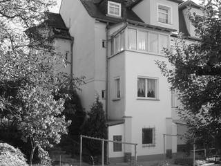 Haus am Auenwald: Sanierung mit Herz, Eingartner Khorrami Architekten BDA Eingartner Khorrami Architekten BDA