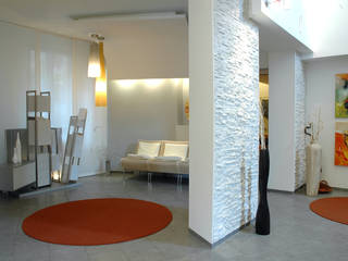 VILLA KATIA - Ristrutturazione di una villa unifamiliare, INO PIAZZA studio INO PIAZZA studio Modern living room