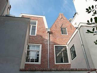 Kerkstraat te Amsterdam, Architectenbureau Vroom Architectenbureau Vroom Casas clássicas