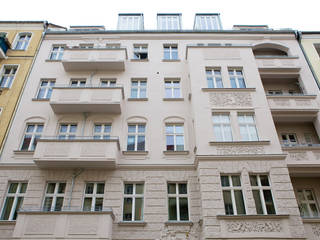 KPS_M Apartment renovation in Fshain, Berlin, RARE Office RARE Office Classic style houses