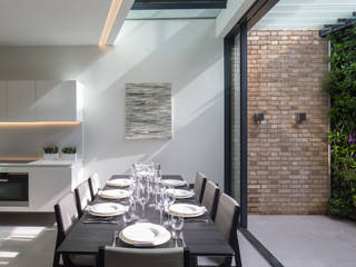 Chelsea Basement, Simply Italian Simply Italian Modern kitchen