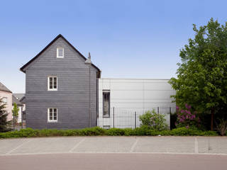 Anbau & Sanierung Fachwerkhaus, Fachwerk4 | Architekten BDA Fachwerk4 | Architekten BDA モダンな 家