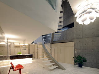 T House, Atelier Boronski Atelier Boronski Modern corridor, hallway & stairs