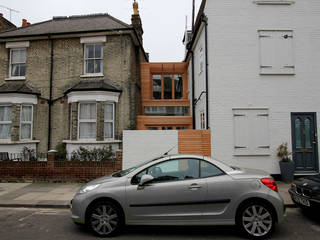 Unique Side Extension with Kitchen and Bedroom / Office Space: Wellesley Avenue, Hammersmith, Affleck Property Services Affleck Property Services Modern houses