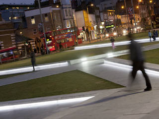 Woolwich Squares, Reggiani SPA Illuminazione Reggiani SPA Illuminazione Commercial spaces