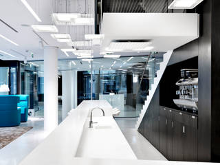 bene flagshipstore, SOLID architecture ZT GmbH SOLID architecture ZT GmbH Commercial spaces