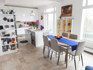 Salas de jantar modernas por Lise Compain Moderno