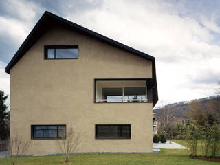 Mehrfamilienhaus Wiesengrundstrasse, weberbuess Architekten SIA weberbuess Architekten SIA Casas clássicas