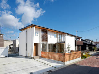 久居の家, H建築スタジオ H建築スタジオ Casas modernas