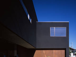 北方の家-okayama-, HUMAN.ARCHITECTS-高尾淳- HUMAN.ARCHITECTS-高尾淳- Casas estilo moderno: ideas, arquitectura e imágenes