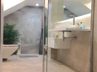 Residencial Atico Rio Real Marbella, DISIGHT DISIGHT Modern bathroom