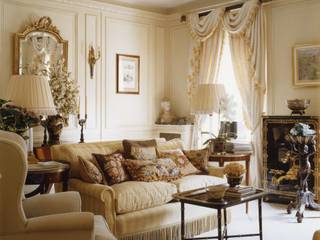 Mayfair Penthouse, Meltons Meltons Ruang Keluarga Klasik