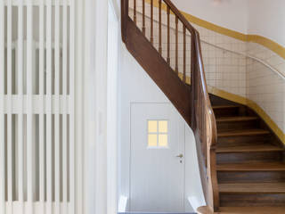 Wohnhaus, München Nymphenburg, Löffler Weber | Architekten Löffler Weber | Architekten Klassischer Flur, Diele & Treppenhaus