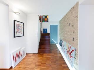 Casa S+V, Stefania Paradiso Architecture Stefania Paradiso Architecture Коридор