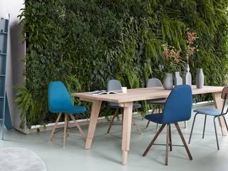 Swan dining table for Spoinq, Marc Th. van der Voorn Marc Th. van der Voorn Sala da pranzo in stile industriale