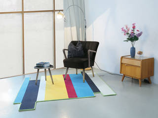 FLYINGSTRIPES - 150 x 150 cm FLAT´N - Shape and Style Klassische Wohnzimmer Pflanze,Möbel,Tabelle,Blume,Zimmerpflanze,Innenarchitektur,Holz,Kompfort,Haus,Bodenbelag
