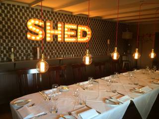 PRIVATE DINING ROOM - THE SHED, Shandler Homes Ltd Shandler Homes Ltd Powierzchnie handlowe