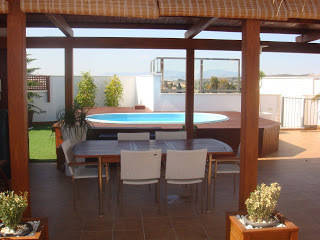 Adecuación de ático, SAUCO DESIGN S.L. SAUCO DESIGN S.L. Mediterranean style balcony, veranda & terrace