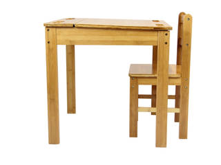 Childrens Table and Chair, Finoak LTD Finoak LTD Stanza dei bambini moderna