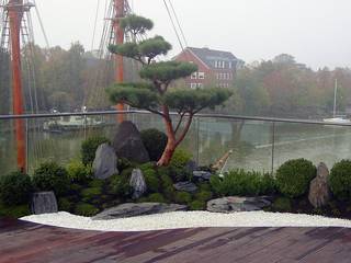 Zengarten auf Dachterrasse, japan-garten-kultur japan-garten-kultur Vườn phong cách châu Á