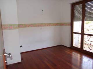 Sistemare casa per vendere prima!, Cantieri D'Abruzzo srl Cantieri D'Abruzzo srl Industrial style bedroom
