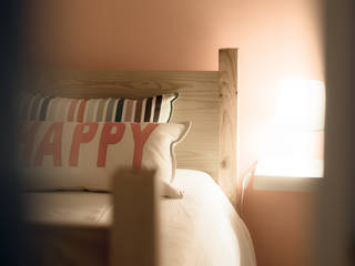 NiceWay Cascais Hostel - Sunset Bedroom - Cascais, MUDA Home Design MUDA Home Design 모던스타일 침실
