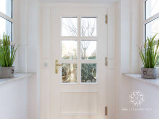 Home Staging Doppelhaus in Westerland/Sylt, Home Staging Sylt GmbH Home Staging Sylt GmbH Classic style windows & doors